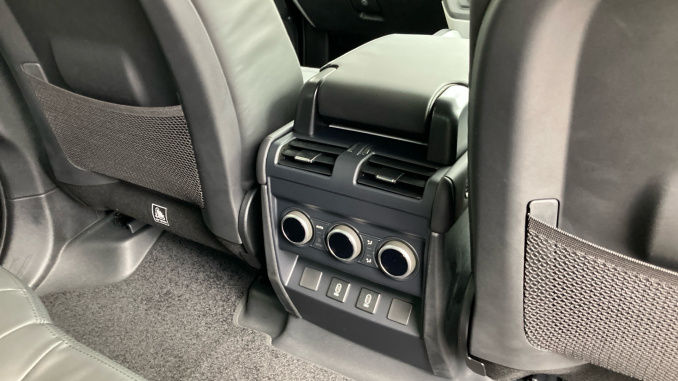 Land Rover Defender 3.0 D350 X-Dynamic HSE 130 5dr Auto Diesel Estate - Image 18
